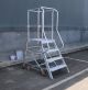 บันไดทรงสูงอลูมิเนียมแบบมีแท่นยืน Industrial Aluminum Platform Ladder พร้อมล้อเลื่อนอุตสาหกรรม 